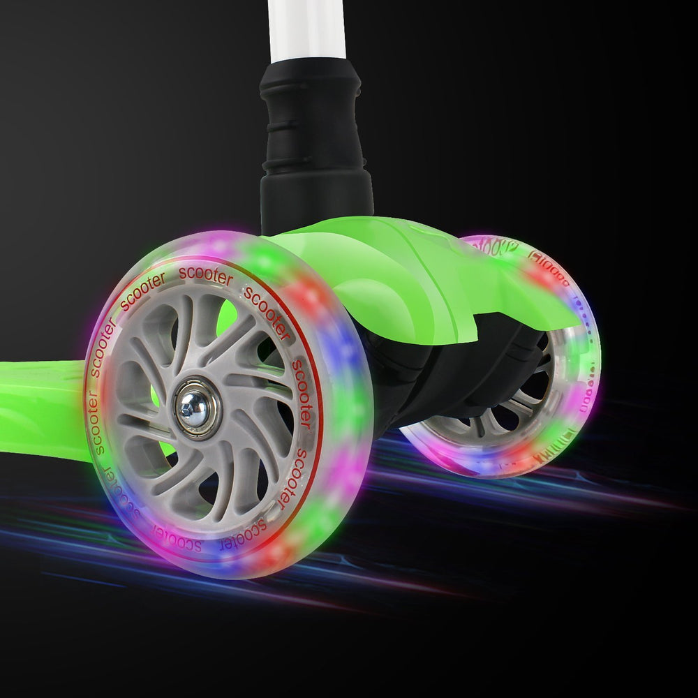 Bleev 3 wheel scooter with light up wheels